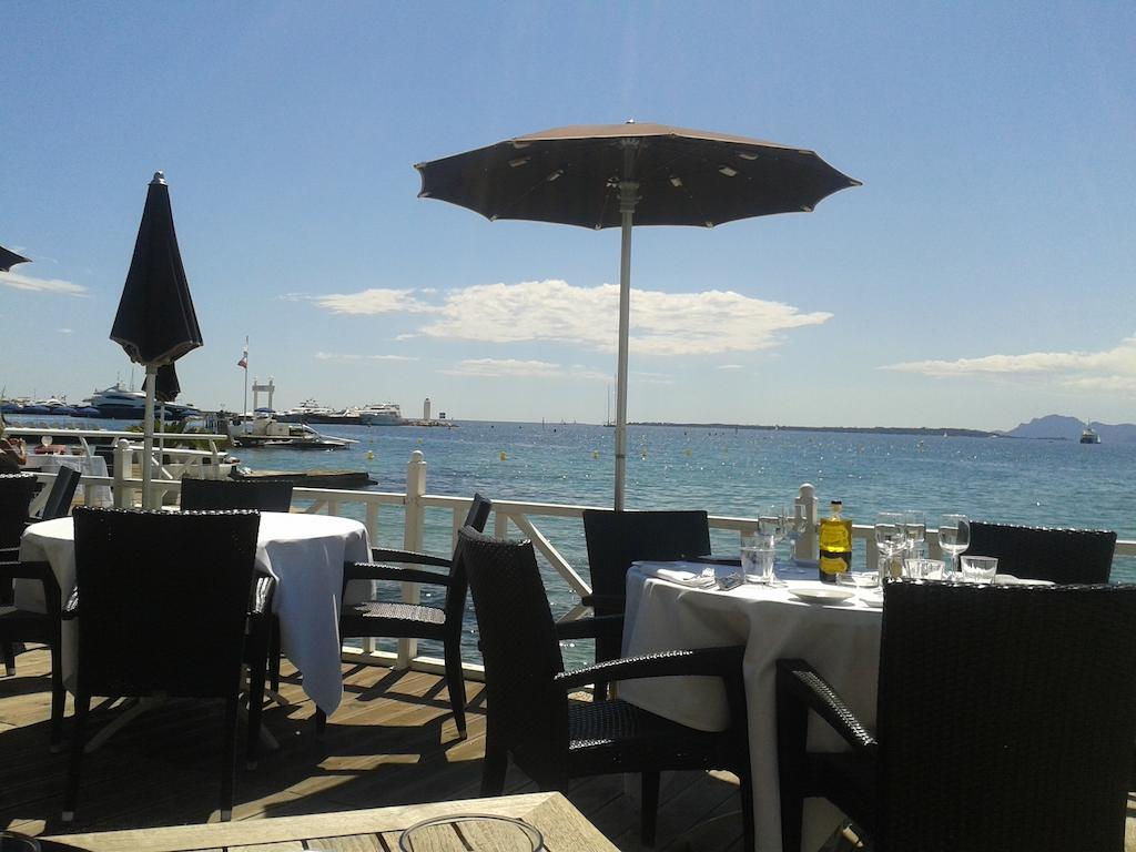 Le Palais Du Tropique Lägenhet Juan-les-Pins Rum bild