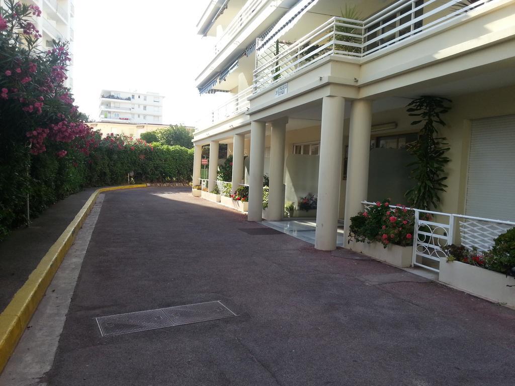 Le Palais Du Tropique Lägenhet Juan-les-Pins Exteriör bild